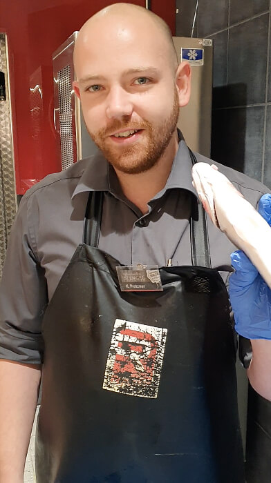 Wolfsbarsch ausnehmen